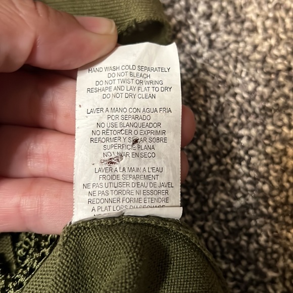 Bebe army green Crochet Halter Top, vintage in EUC. - Picture 14 of 16